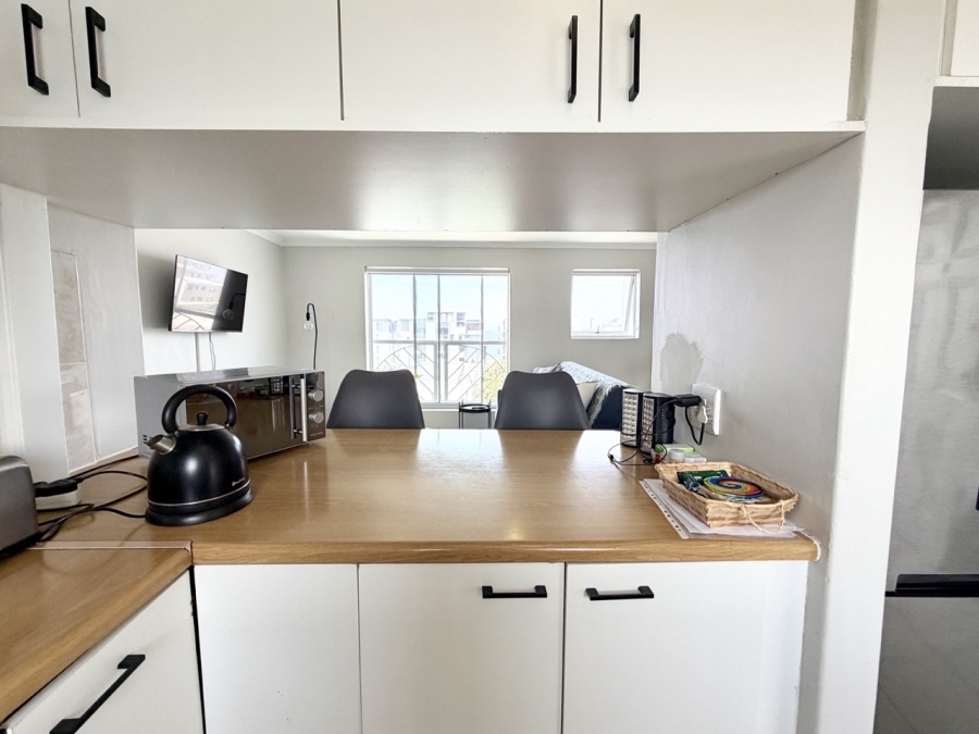 2 Bedroom Property for Sale in Beachfront Western Cape